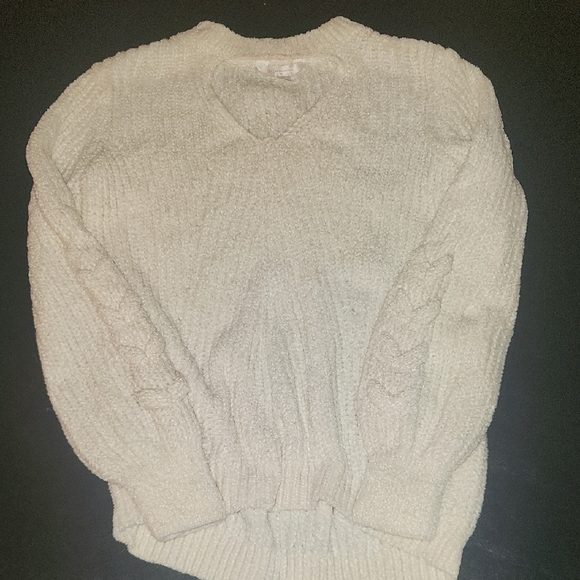 No Boundaries Off-White V-Neck Sweater - Picture 1 of 9